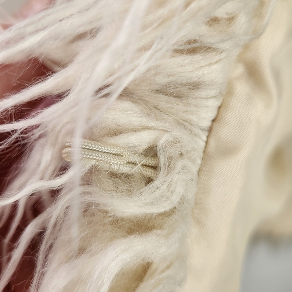 Forever 21 Beige Shaggy Faux Fur Vest - Picture 6 of 8